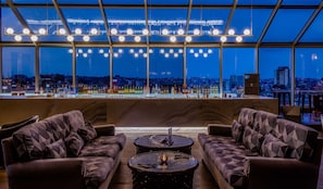 2 bars/lounges, poolside bar