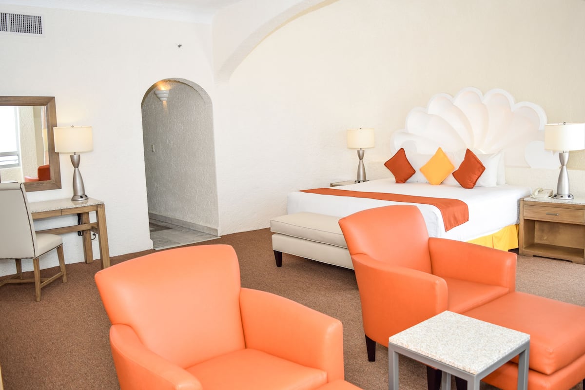Junior Room