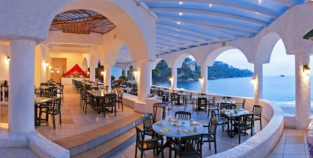 Restaurante. Tesoro Manzanillo All Inclusive