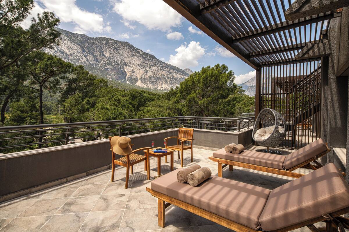 Suíte júnior, terraço, vista para o jardim | Terraço/pátio