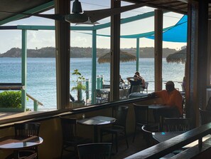 2 restaurants, breakfast, lunch, dinner served; Caribbean cuisine