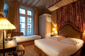 Premium bedding, minibar, in-room safe, desk