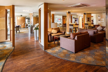Salón. Mercure Hull Grange Park Hotel