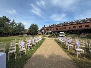 Exterior - Mercure Hull Grange Park Hotel (Hull)