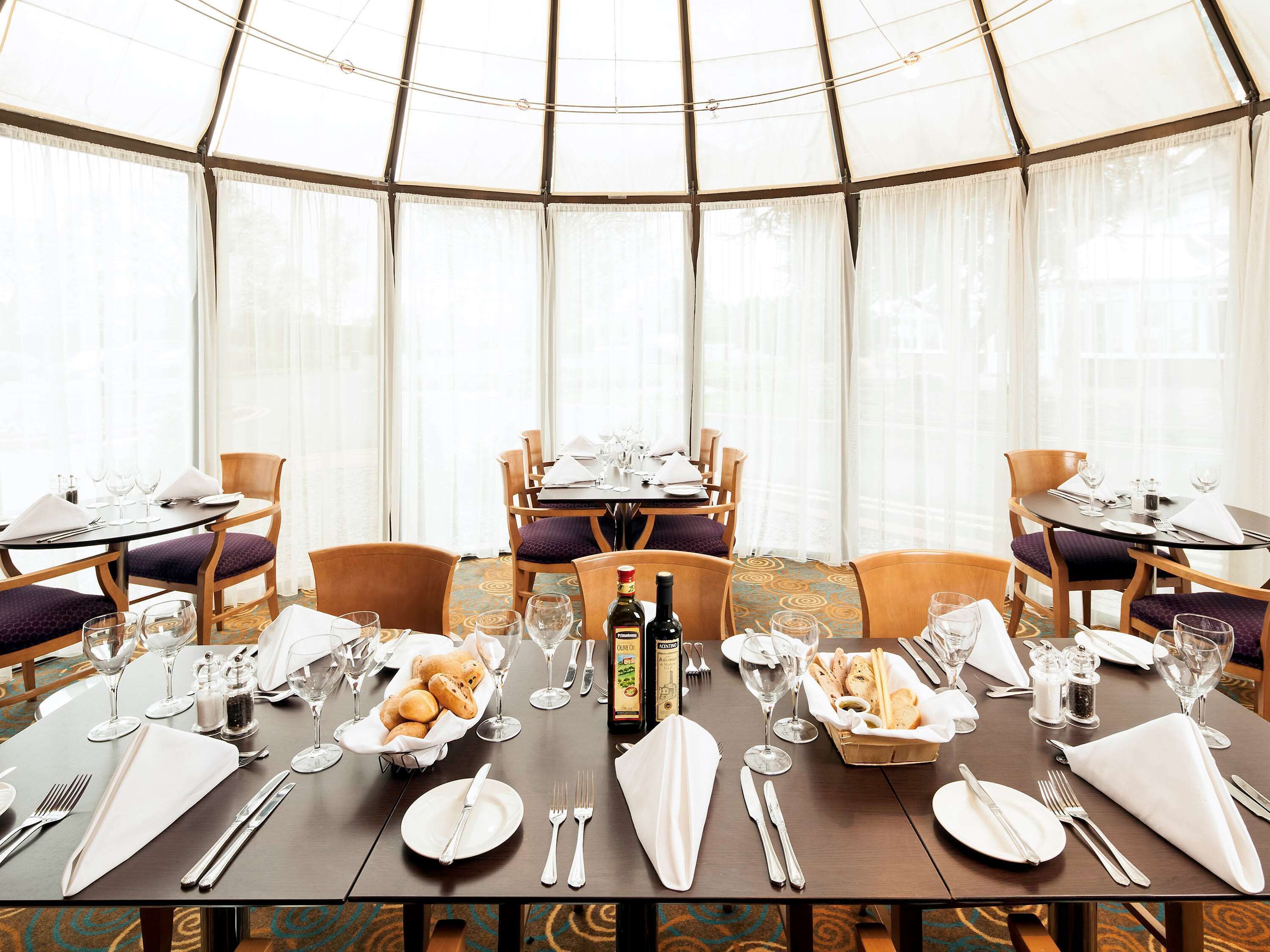 Breakfast, lunch and dinner served