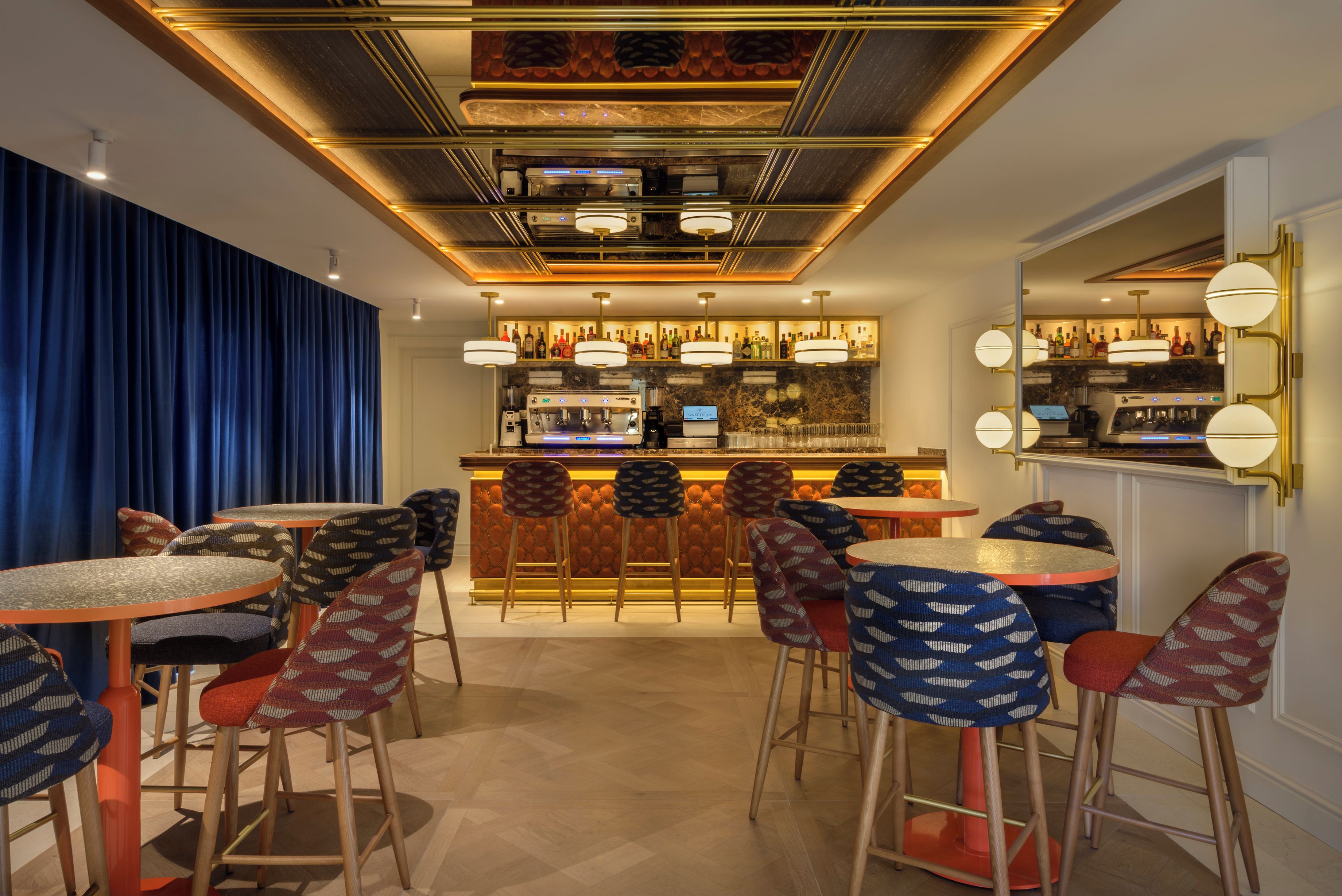 Bar (in der Unterkunft)