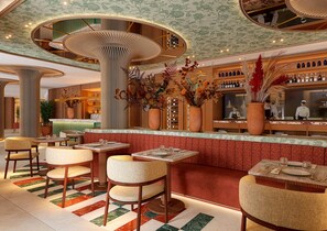 Se sirven almuerzos y cenas, cocina española