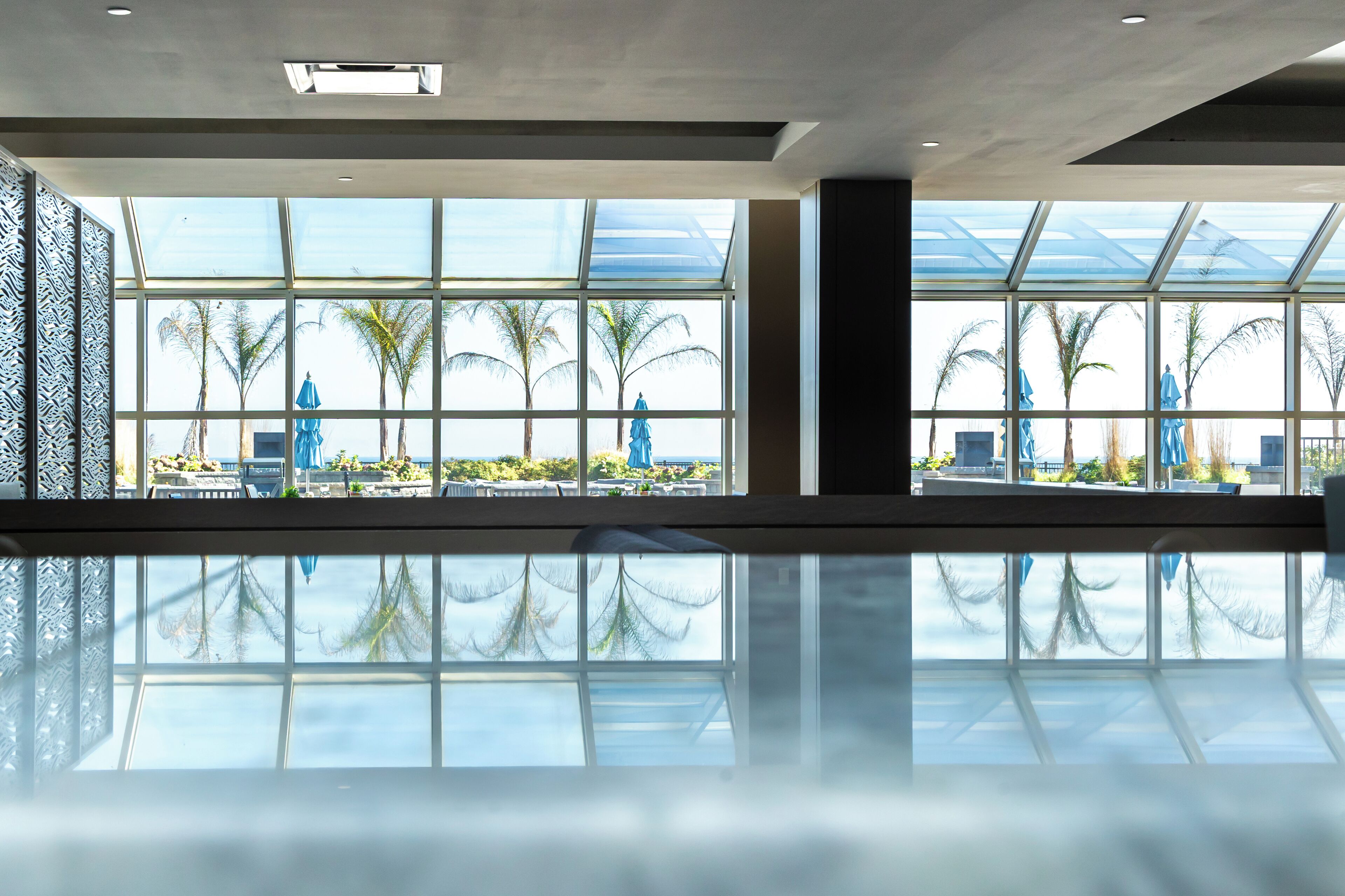 3 개의 바/라운지, 풀사이드 바, 비치 바