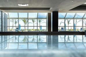 3 barer/lounger, bassengbar og strandbar