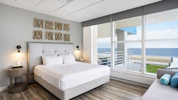 Standard Studio Suite, 1 King Bed, Ocean View, Mezzanine | Egyptian cotton sheets, premium bedding, in-room safe, desk
