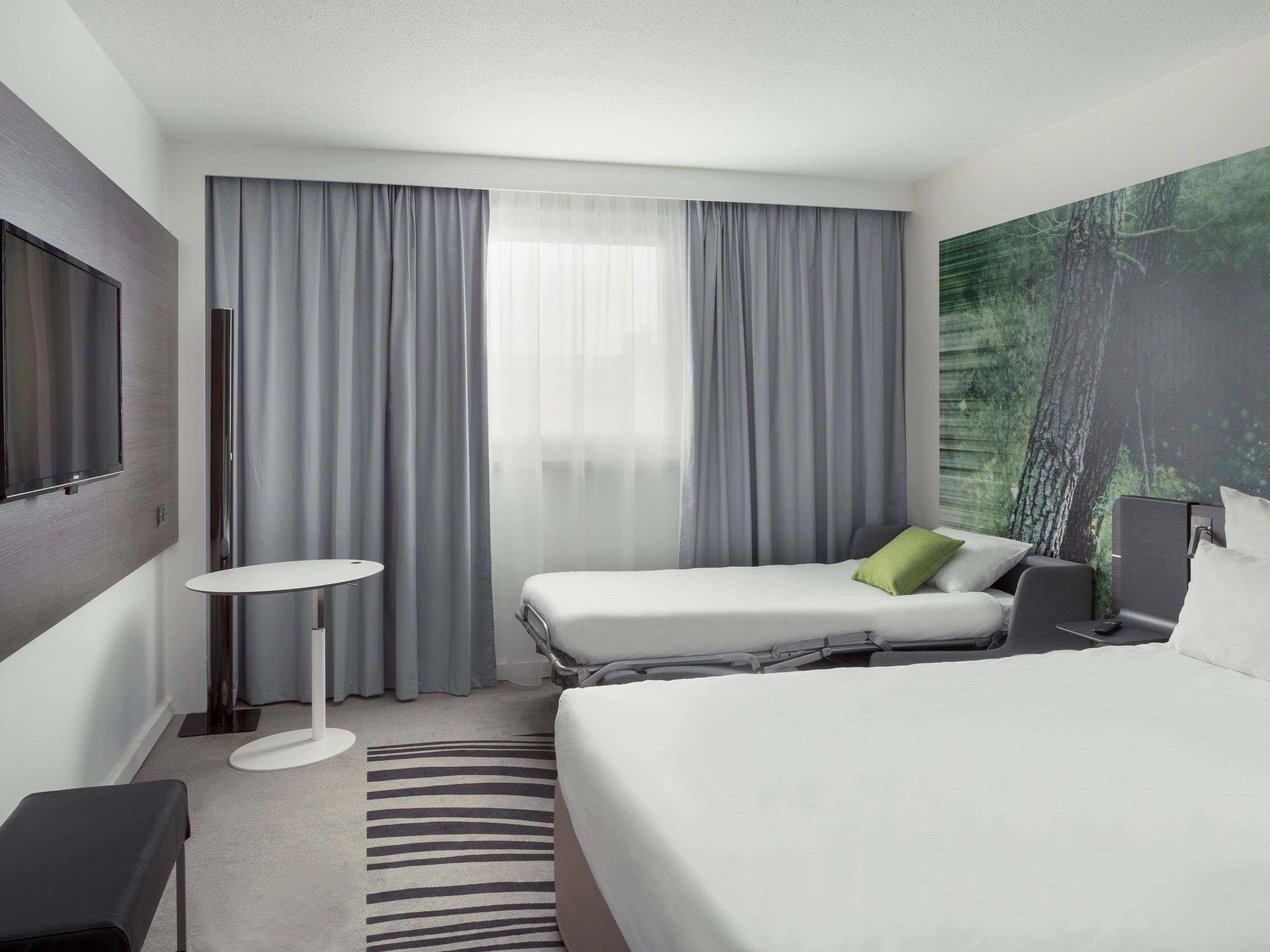 1 bedroom, premium bedding, in-room safe, desk