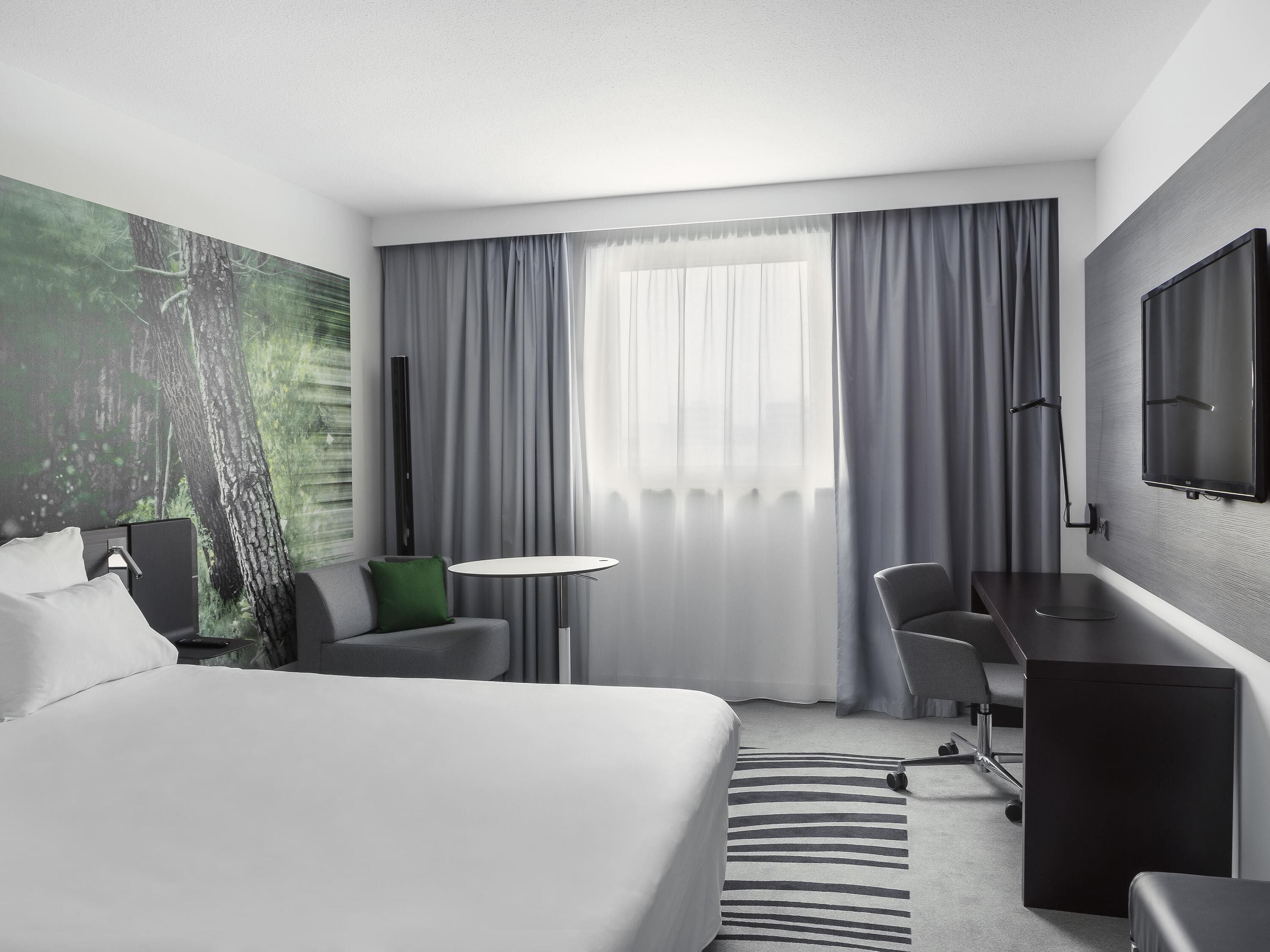 高級客房, 1 張標準雙人床 | 1 間臥室、高級寢具、客房內保險箱、書桌