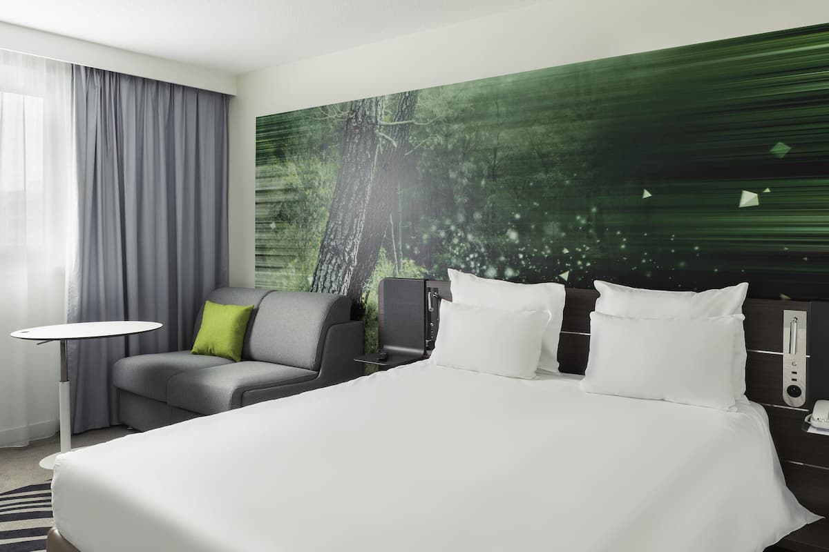 executive room, 1 double bed with sofa bed | 1 bedroom, premium bedding, in-room safe, desk