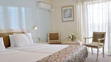 Phòng phong cách cổ điển | Minibar, két bảo mật tại phòng, bàn
