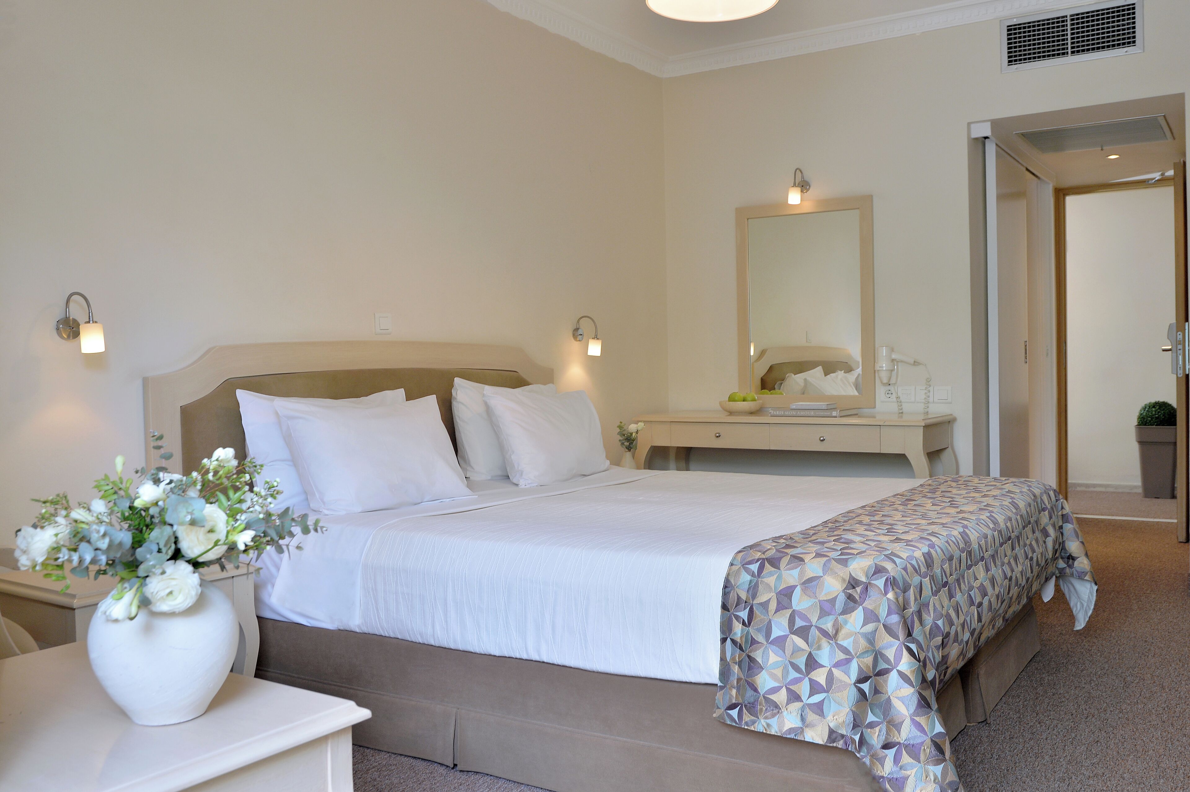 classic room | city view