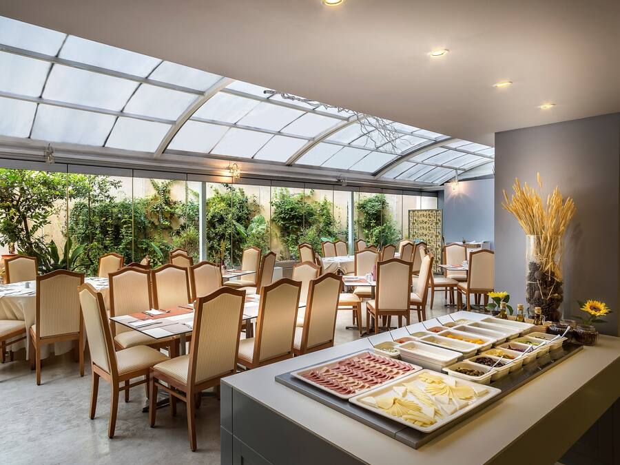 Dagelijks ontbijtbuffet inbegrepen