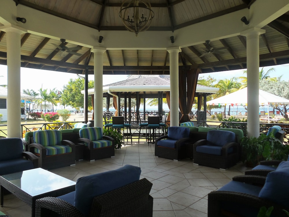 Coyaba Beach Resort by null