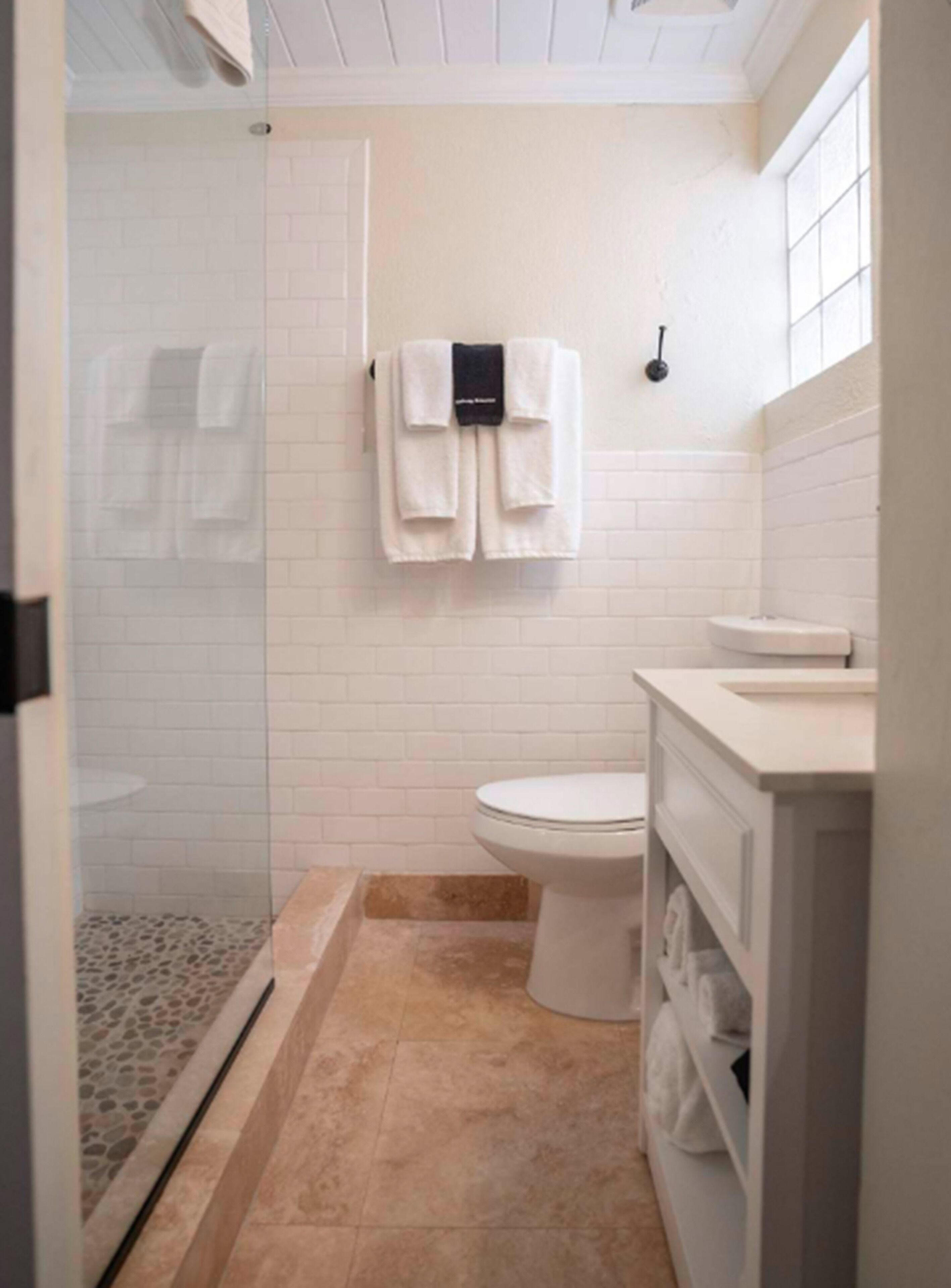 shower, free toiletries, hair dryer, bathrobes