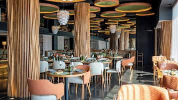 5 restauranter, lunsj serveres