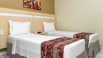 Kamar Twin Superior | Minibar, meja kerja, tirai kedap cahaya, dan kedap suara