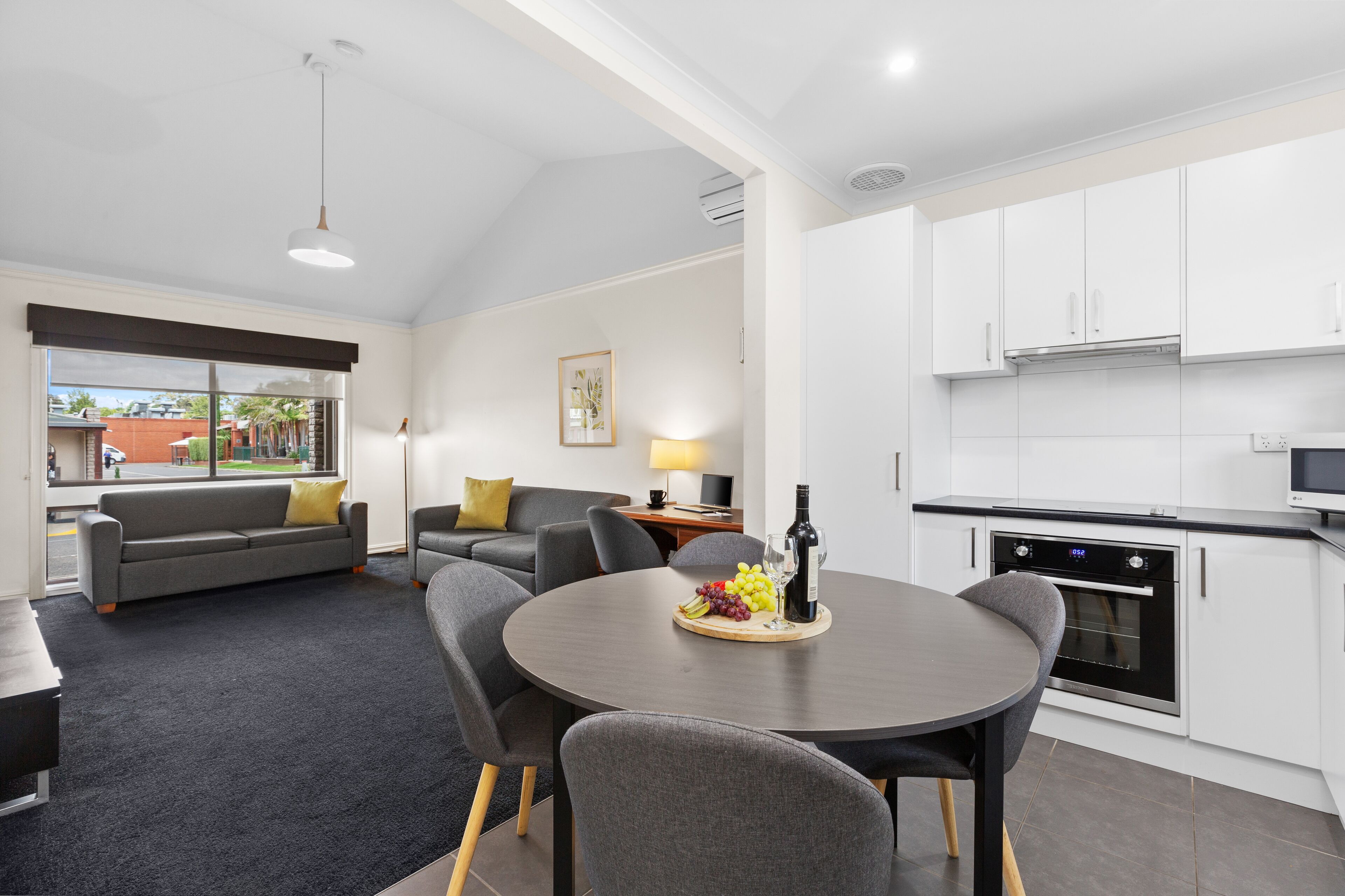 One Bedroom Villa | Living area | 32-inch flat-screen TV with digital channels, TV, Netflix