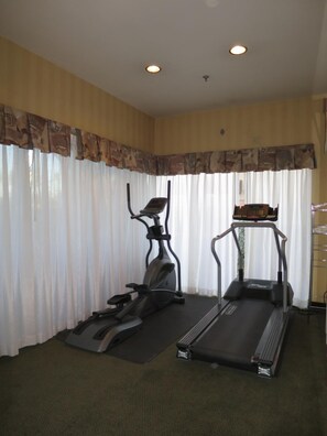 Fitness facility - Country Inn (Ontario)