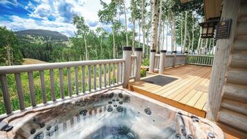 Cabin, 4 Bedrooms (Trappers, Home, On-Mountain) | Exterior