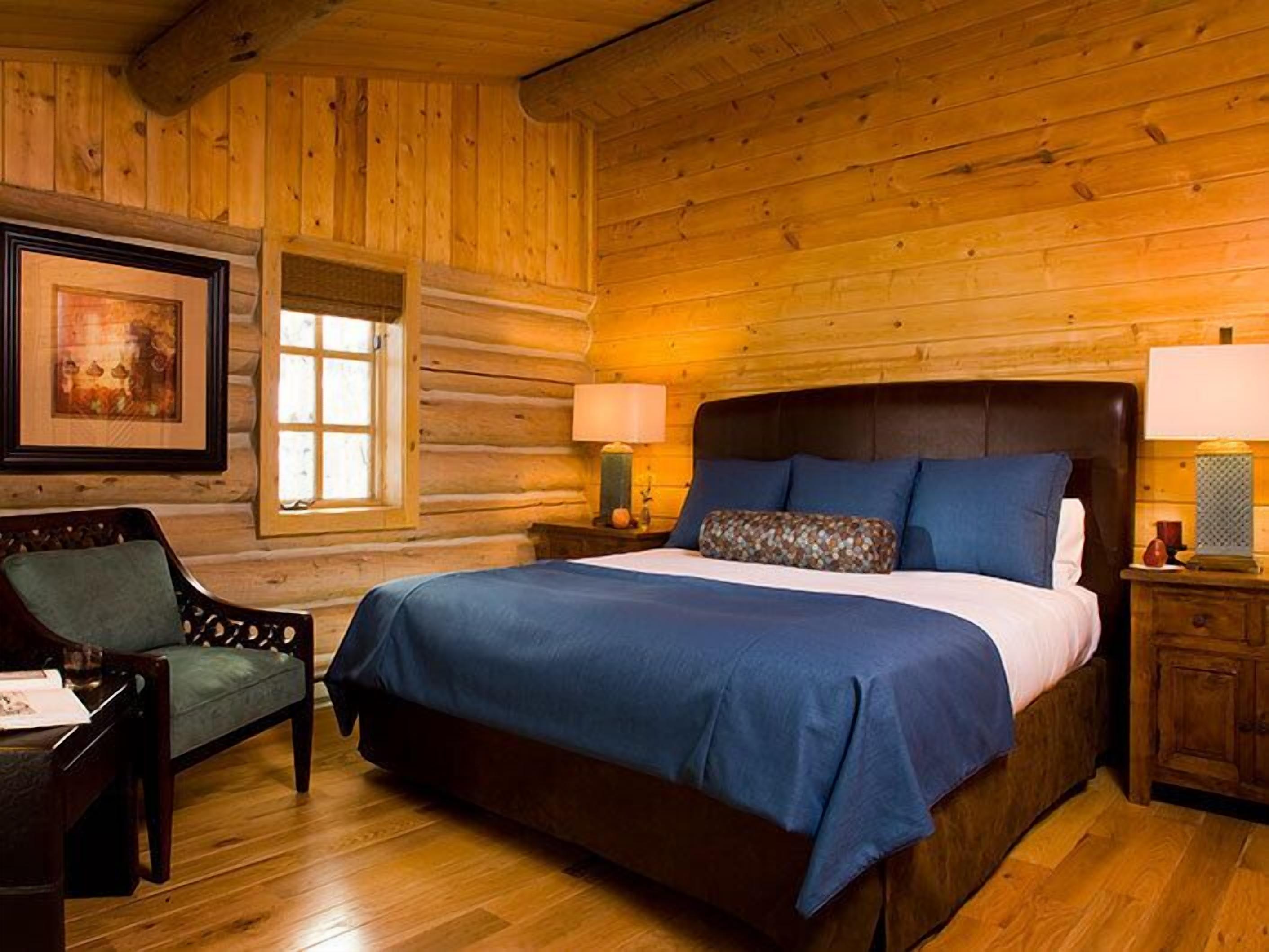 Coffres-forts dans les chambres, bureau, rideaux occultants