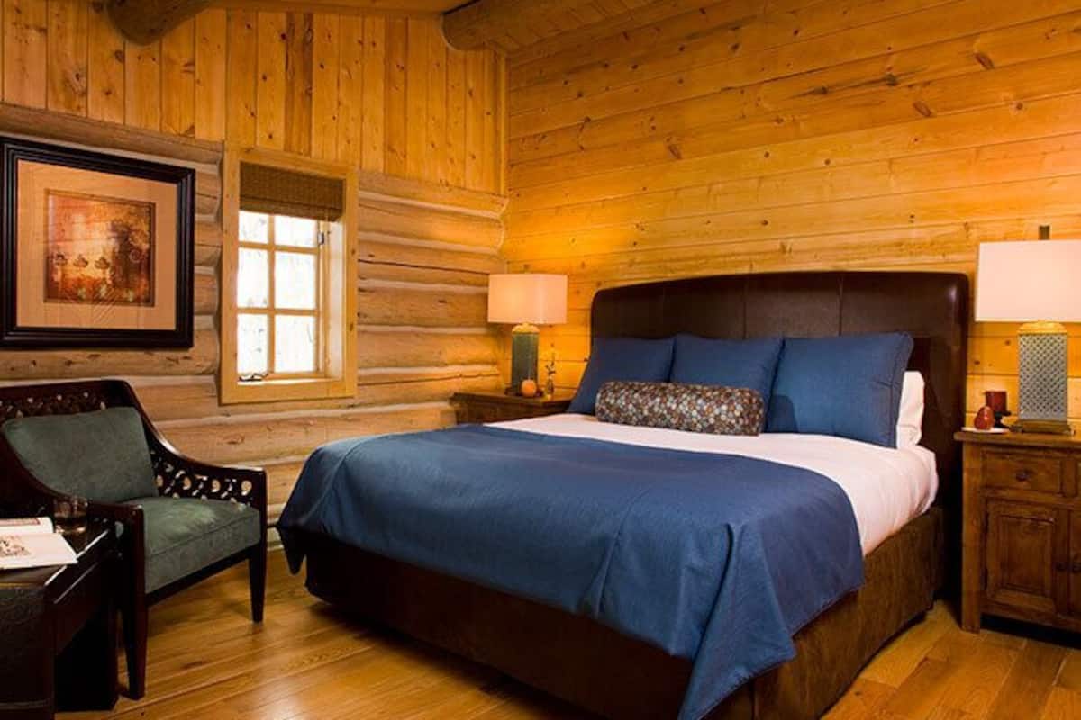 Coffres-forts dans les chambres, bureau, rideaux occultants