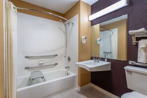 Salle de bain accessible aux personnes à mobilité réduite