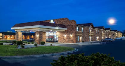 Days Inn by Wyndham Anderson IN