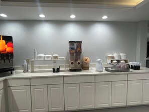 Free daily continental breakfast