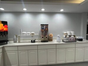 Petit déjeuner continental compris tous les jours