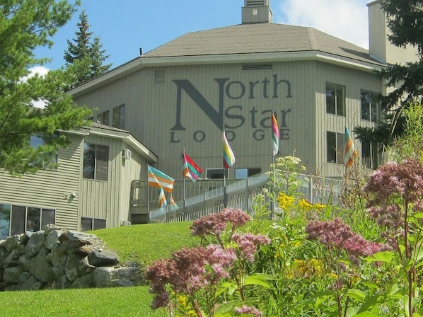 Garden - North Star Lodge and Resort (Killington)