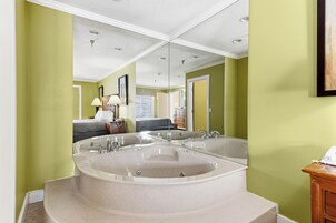 Bañera de hidromasaje privada
