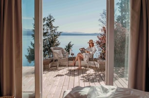 Superior Studio Suite, Balcony, Lake View | 1 bedroom, premium bedding, down comforters, pillowtop beds