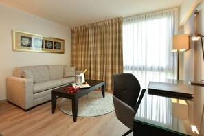 Executive Double Room, Lake View, Lakeside