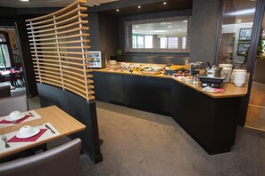 Daily buffet breakfast (EUR 16 per person)