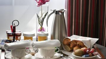 Daily buffet breakfast (EUR 17 per person)