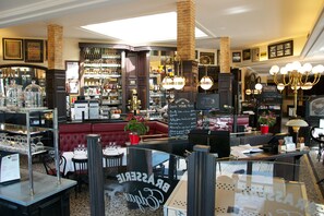 Breakfast, lunch, dinner served; French cuisine