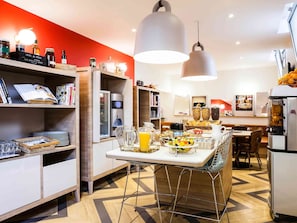 Breakfast buffet
