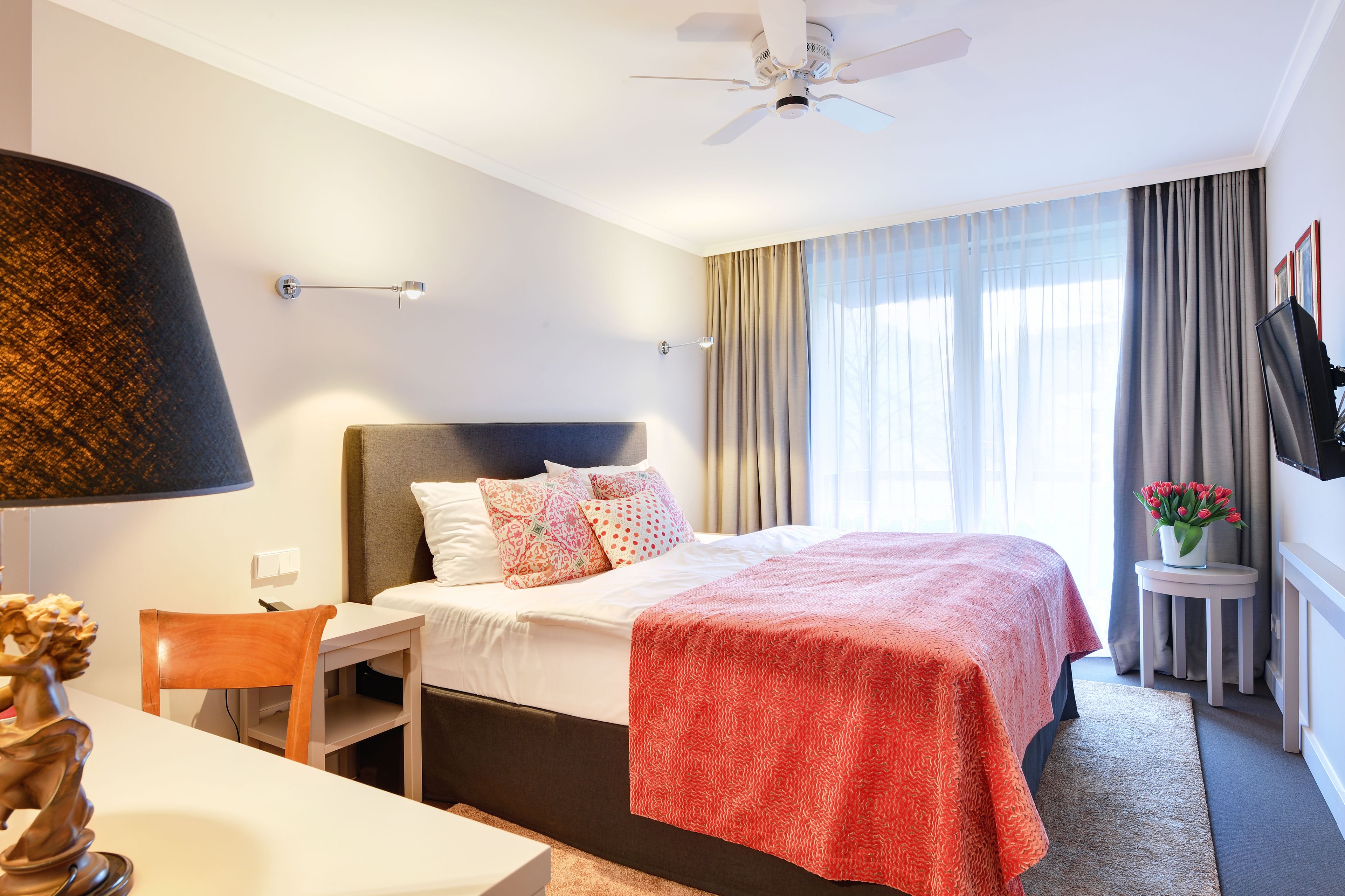 minibar, in-room safe, desk, soundproofing