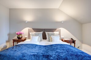 套房 | 迷你吧、客房内保险箱、办公桌、隔音