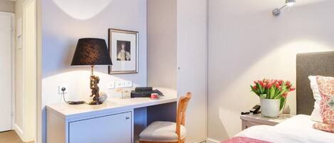 Superior Double Room, Balcony | Minibar, in-room safe, desk, soundproofing