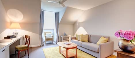 Suite | Wohnbereich | Fernseher