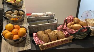 Daily buffet breakfast (EUR 14.90 per person)