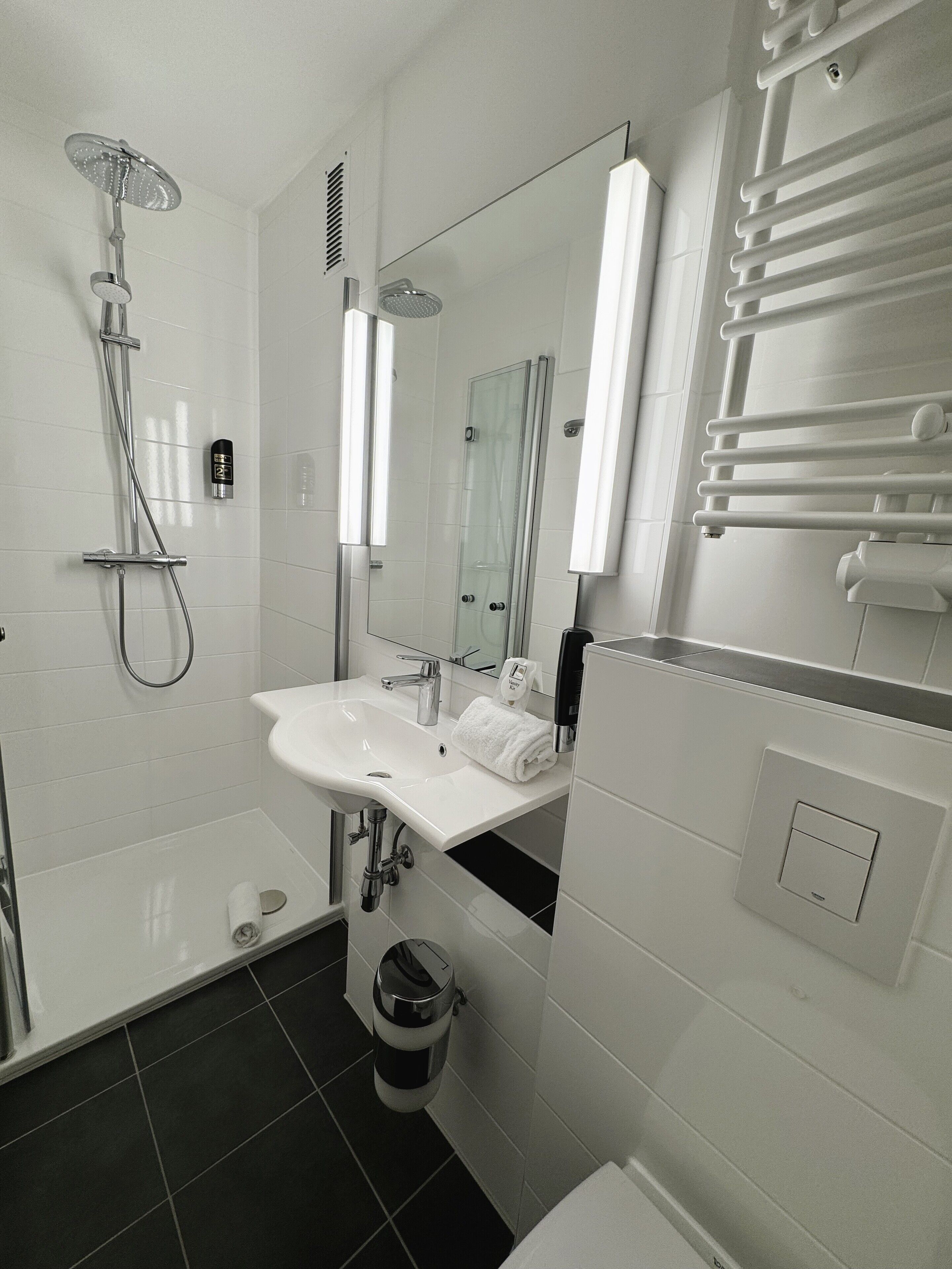 Economy Single Room | Bathroom