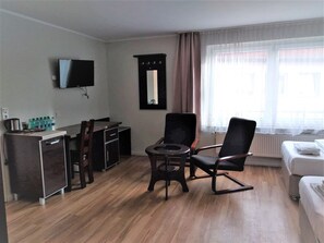 Business Quadruple Room | Premium bedding, desk, free WiFi, bed sheets