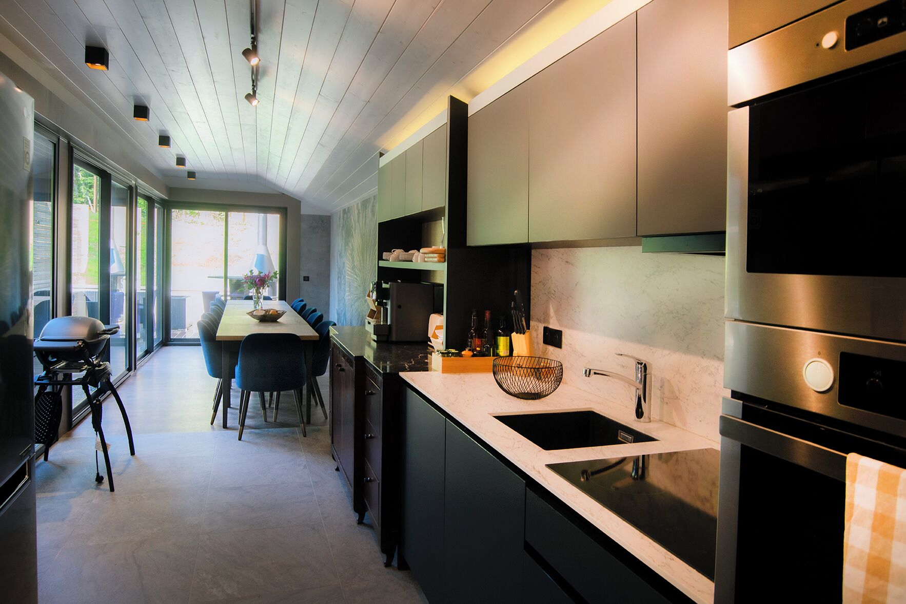 house | private kitchen | espresso maker, coffee/tea maker, electric kettle