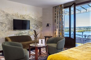 Privilege Double or Twin Room, 1 Bedroom, Lake View | In-room safe, desk, laptop workspace, soundproofing